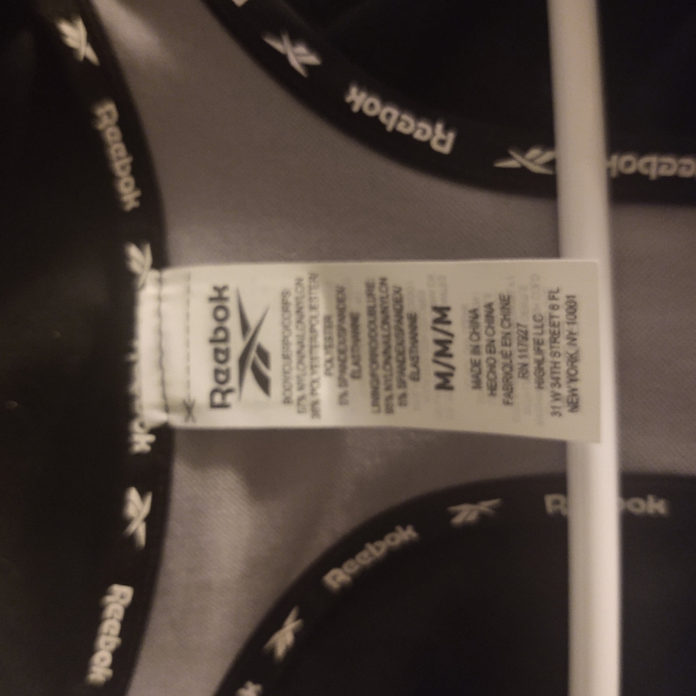 NWOT Reebok Sports Bra - Picture 2 of 3